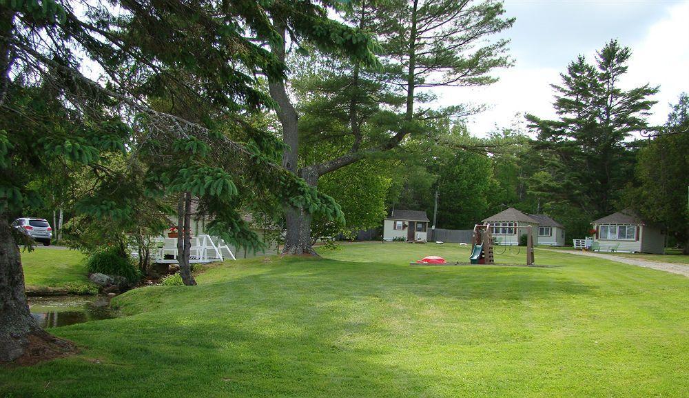 Bay Leaf Cottages & Bistro Lincolnville Exterior photo